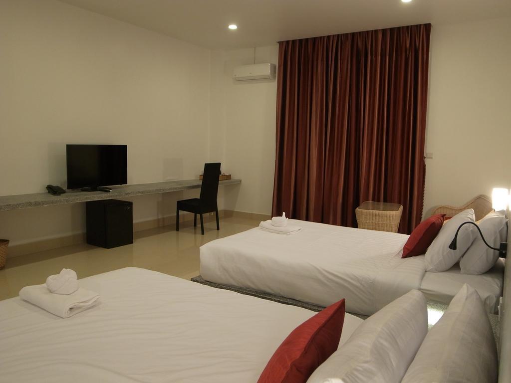 K9 Riverside Hotel Phnom Penh Exteriör bild
