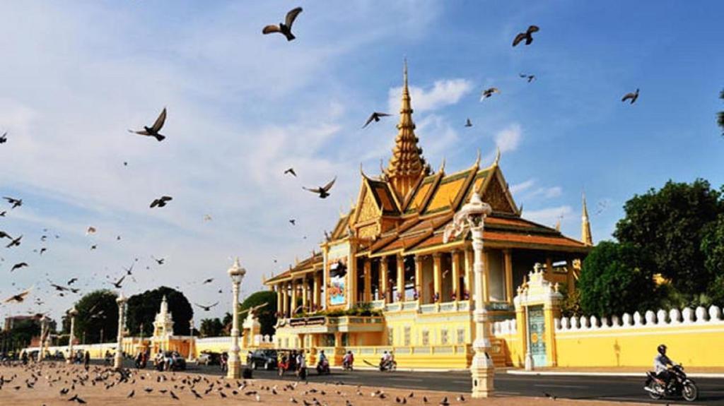 K9 Riverside Hotel Phnom Penh Exteriör bild